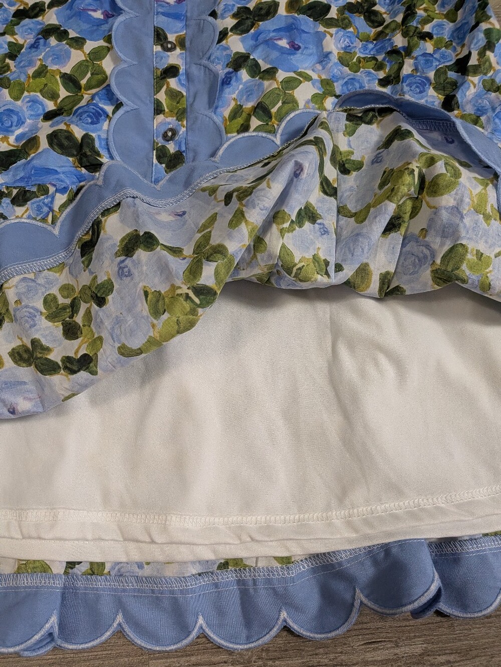 Entro Women's Blue Floral Button-Front Mini Shirt Dress Ruffle Trim SZ M EUC - Picture 7 of 8